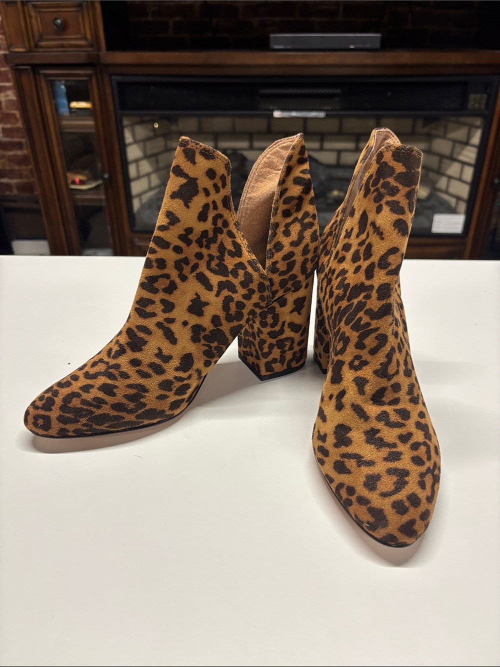 Leopard Print Pointed Toe Block Heel Booties - Tan/Black